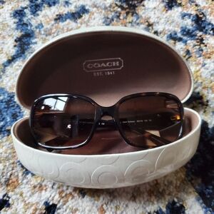 Coach‎ Sunglasses With Case